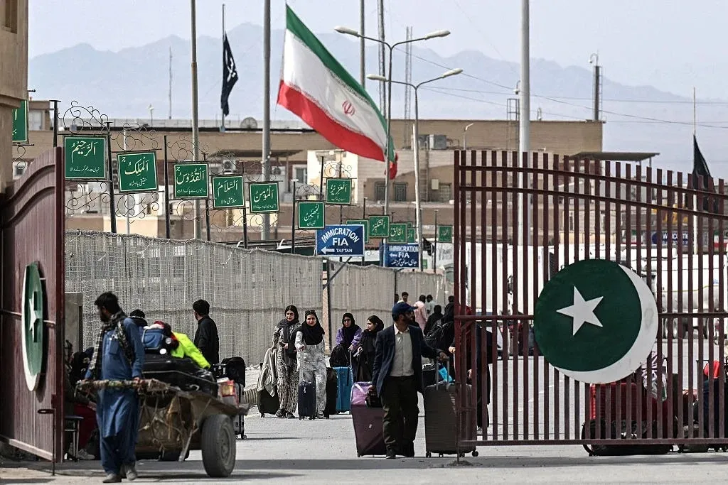 مرز زمینی ایران و پاکستان بسته شد