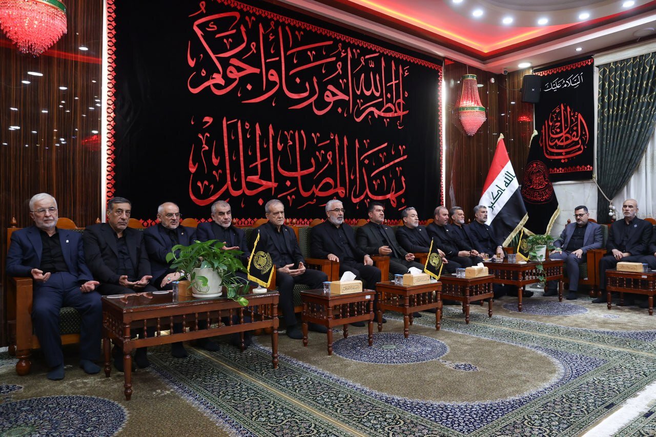 دیدار پزشکیان با تولیت آستان مقدس علوی1