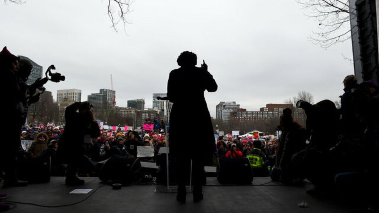 کلاه صورتی ها