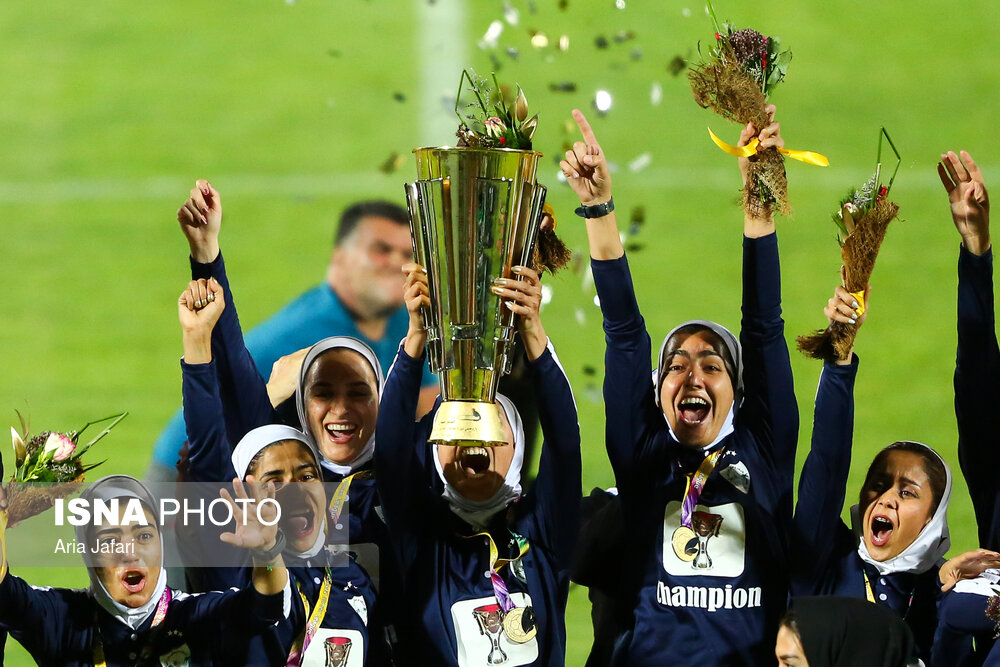 قهرمانی شهرداری بم