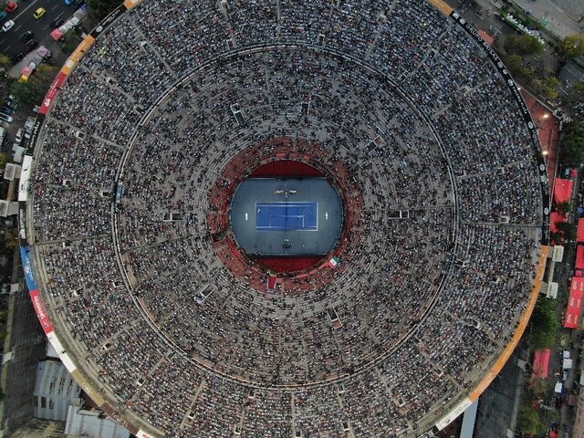 میدان گاوبازی