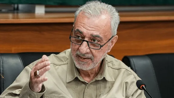مهرداد اخلاقی با رأی اعتماد مجلس، وزیر دفاع شد