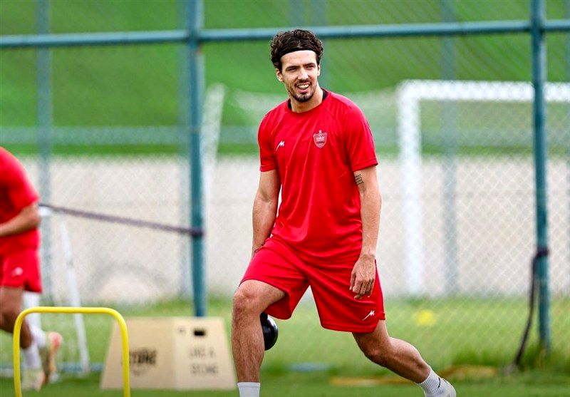 هافبک پرسپولیس تیم ملی را ترک کرد
