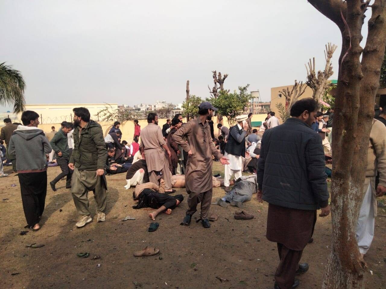 رسانه‌های پاکستانی: طراح اصلی حمله انتحاری به مسجد شیعیان پاکستان ‌کشته شد/ اعضای خانواده او نیز بازداشت شدند