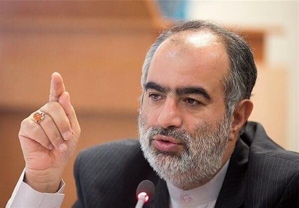 توییت قابل تامل و مهم آشنا؛ مصوبات و اقدامات هیات و اجزای دولت از ۳۰ اردیبهشت به بعد با دقت تمام بازبینی شود