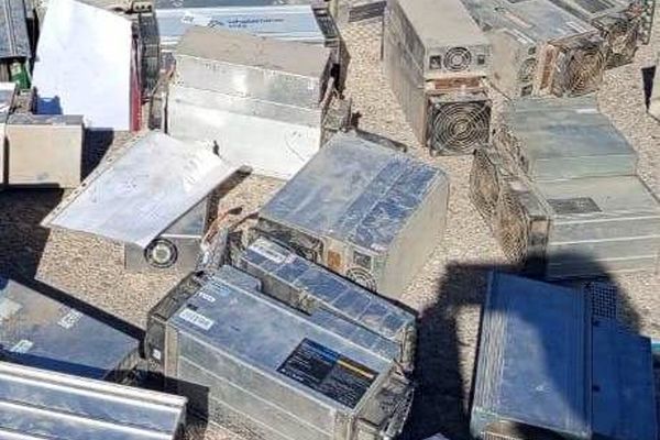 کشف ماینترهای قاچاق میلیاردی توسط پلیس 