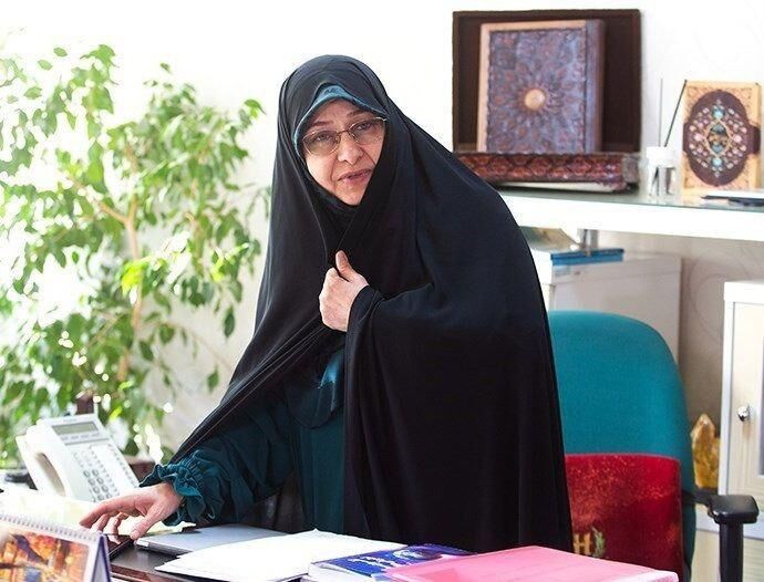 حجاب، تضمین‌کننده حرکت اجتماعی زن است/ در فرهنگ مبتذل غربی، زن را با جسم مطرح می‌کنند