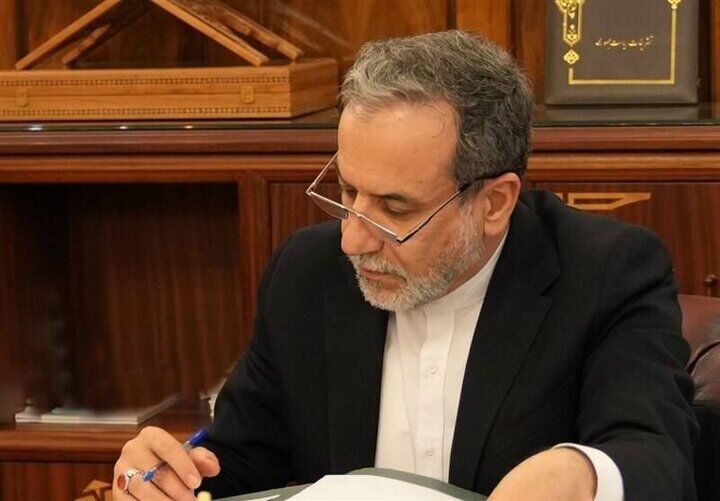 عراقچی: تفاهم با عمان به‌معنی بازگشایی تنگه هرمز نیست