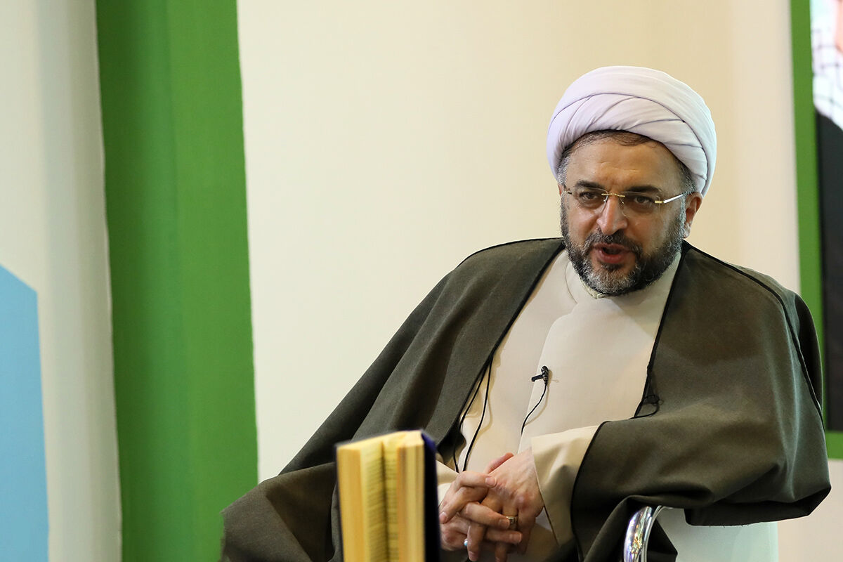 خطیبان «هتاک» بیشترین ضربه را به دین می‌زنند