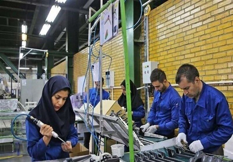 تقاضای کارفرمایان برای ۳۰۰ هزار نیروی کار جدید در سامانه وزارت کار