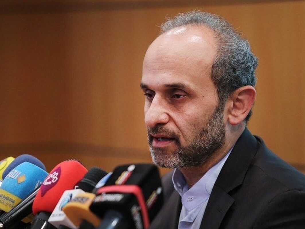 عذرخواهی رییس صداوسیما از وزیر پیشین بهداشت؛ جای دفاع ندارد
