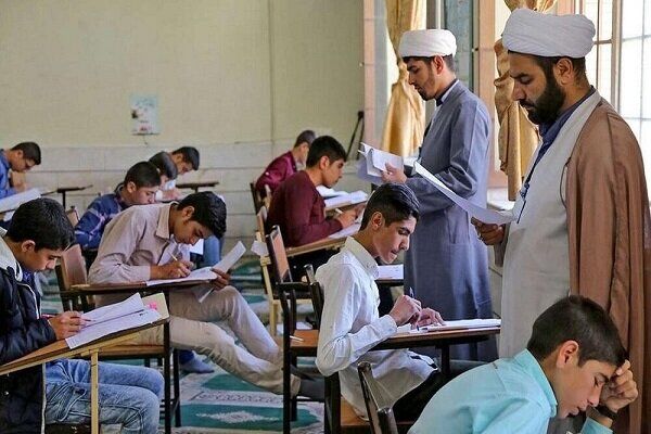 طلبه‌ها سهمیه استخدامی ویژه ندارند؛ بعد از آزمون متوجه شدیم پذیرفته‌شدگان روحانی هستند!