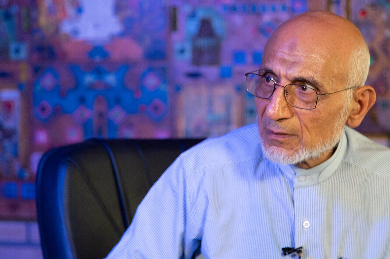 کاپشن آمریکایی میرسلیم ۴۶ میلیون تومان می‌ارزد +‌ عکس