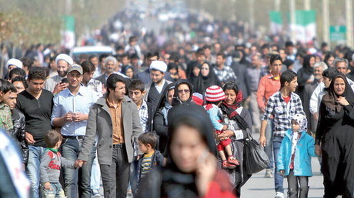 هشدار وزارت بهداشت درباره پیری جمعیت: یک‌سوم ایرانیان سالمند خواهند شد / استان‌های پیر کدامند؟