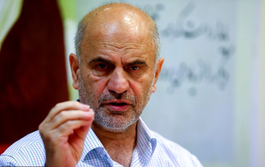 فرشاد مومنی: آیا وقت آن نرسیده که وضعیت فوق‌العاده اعلام شود؟