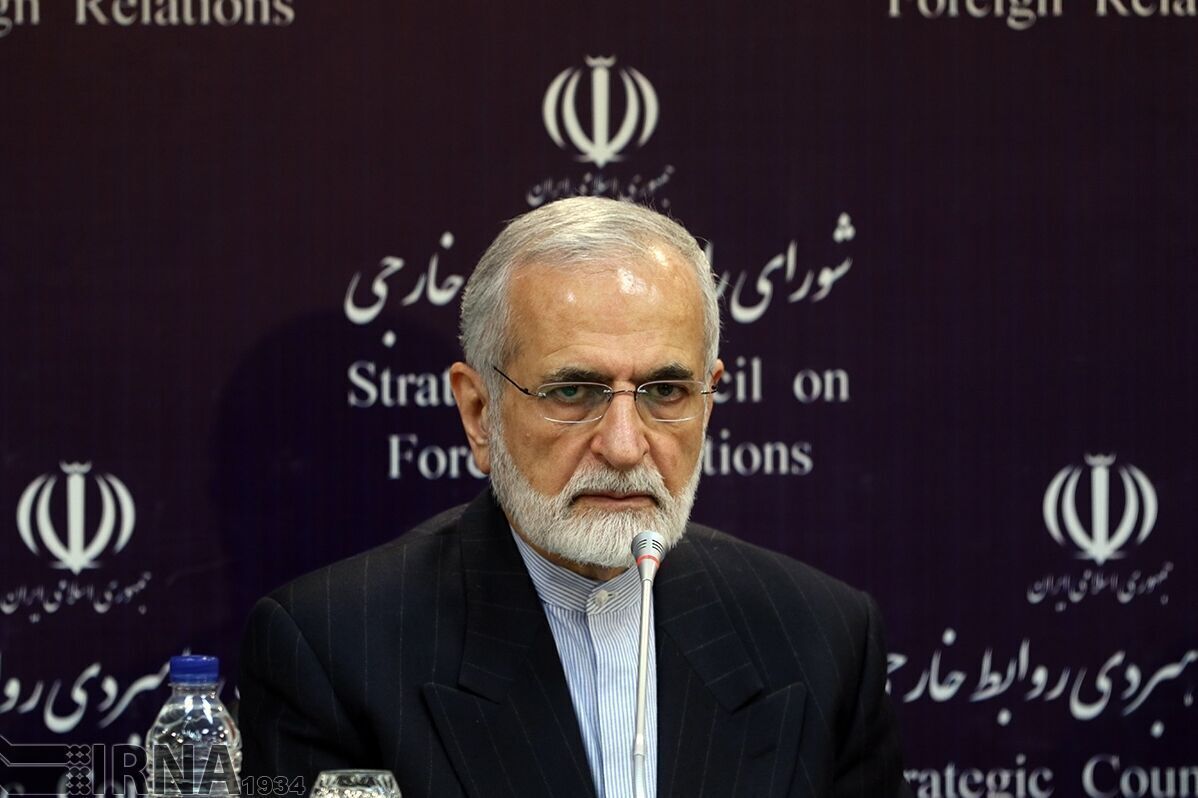 کمال خرازی عازم قطر شد