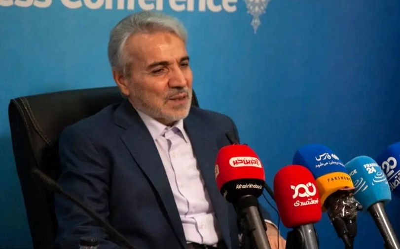 

شهادت می‌دهم فرق می‌کند چه کسی رییس‌جمهور باشد