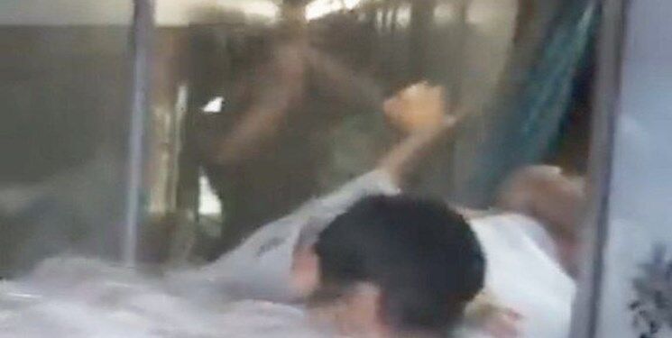 ماجرای درگیری برخی مسافران قطار مشهد_اهواز با پلیس چه بود؟/شرکت راه آهن اطلاعیه داد
