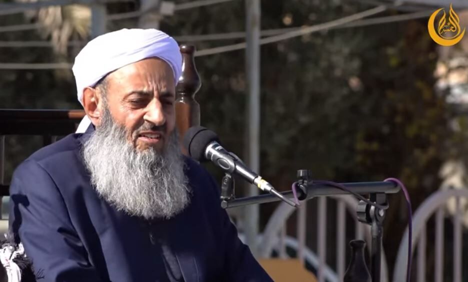 ثروت‌های بادآورده ناسالم؛ اتهام جدید روزنامه کیهان به امام جمعه زاهدان