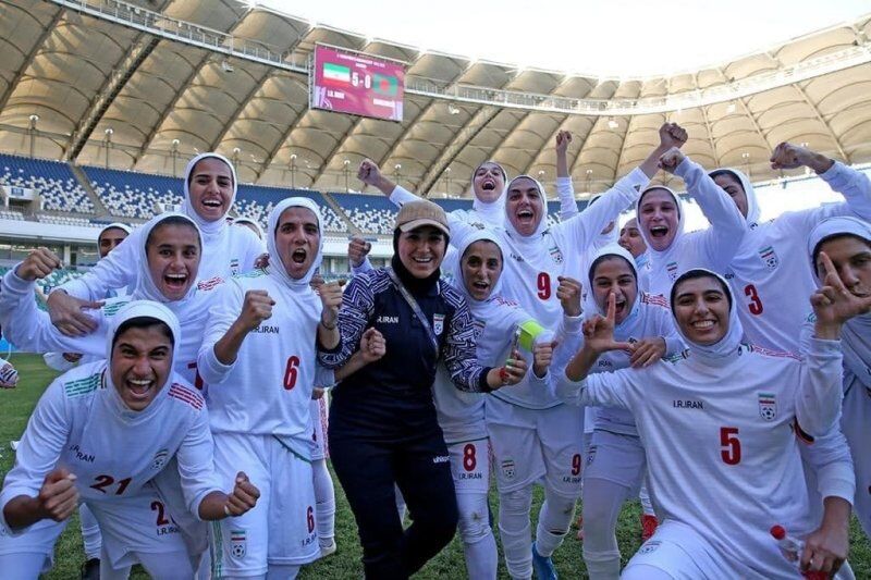 گلایه شدید از نگاه نابرابر فدراسیون فوتبال به تیم ملی زنان؛ تیم ملی زنان قبل از اعزام به مسابقات جام ملت‌های آسیا حتی لباس فرم هم نداشتند!