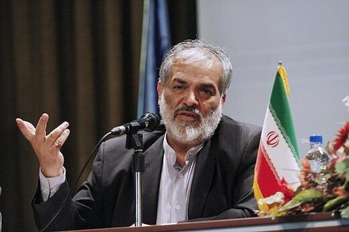 هر کره‌ای معادل ۲۴ ایرانی کار و در آپارتمان ۱۵متری زندگی می‌کند/ زندگی خود را با هند، پاکستان و بنگلادش مقایسه کنید نه ژاپن و آلمان/ اگر رفاه می‌خواهید بیشتر تلاش کنید/ درباره اختلاس‌ها و آقازاده‌ها اغراق می‌کنند