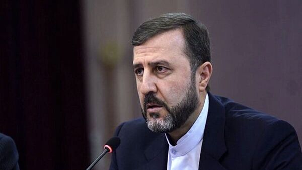 غریب‌آبادی: در سوئیس هیچ نشستی با گروسی برگزار نشد، برنامه‌ای هم برای دسترسی به تاسیسات مورد حمله و مواد هسته‌ای وجود ندارد/ نمی‌توانید با هیاهوی رسانه‌ای، سیاست «راه بینداز و جا بینداز» را پیش ببرید