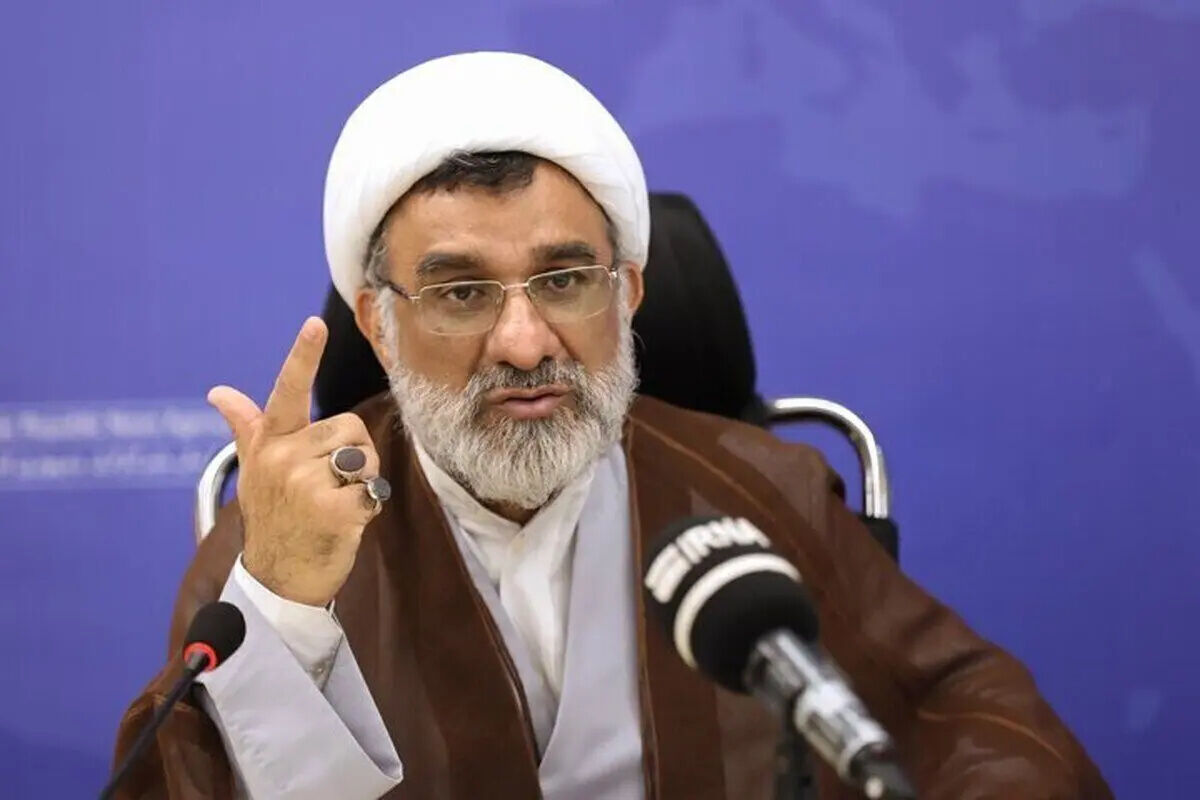 خسروپناه: برهنگی دیگر سبک زندگی نیست/ قریب به اتفاق بانوانی که کشف حجاب کرده‌اند لجاجتی با حاکمیت ندارند