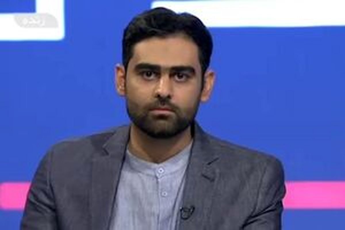 
ثابتی: طرح استیضاح پزشکیان اشتباه است/ همه باید به پزشکیان کمک کنیم تا موفق شود
