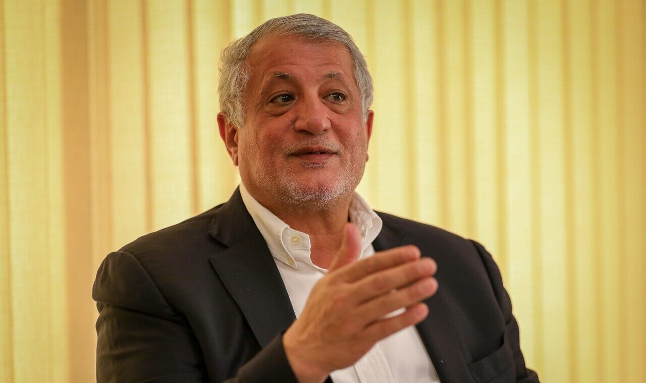 راه برون رفت از وضع موجود نه خروج از NPT و بستن تنگه هرمز است نه دل بستن به ایلان ماسک؛ به برنامه‌هایی فراتر از این موارد نیاز است