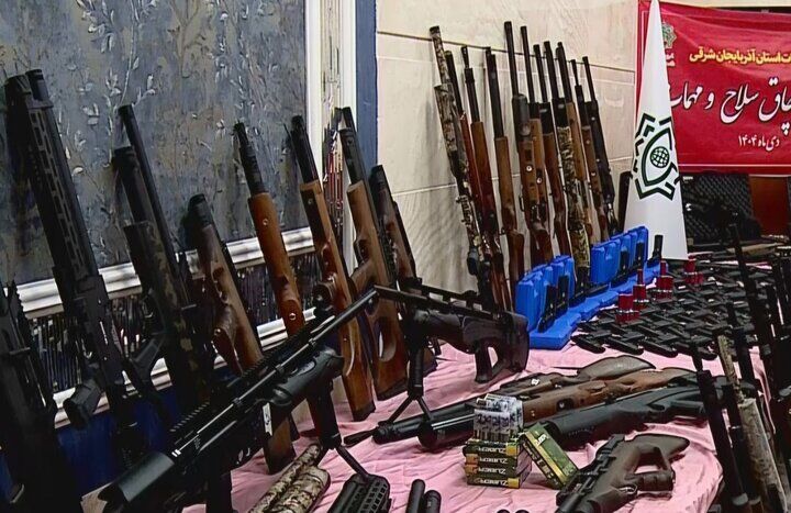 ضربه مرزبانان سیستان و بلوچستان به قاچاقچیان سلاح و مهمات جنگی / کشف مقادیر قابل توجه سلاح 