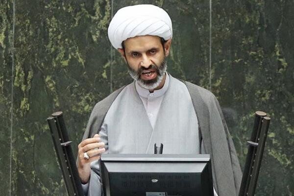 خبرهایی آمده که احتمالا رئیس‌جمهور یکی از وزرا را تغییر دهد