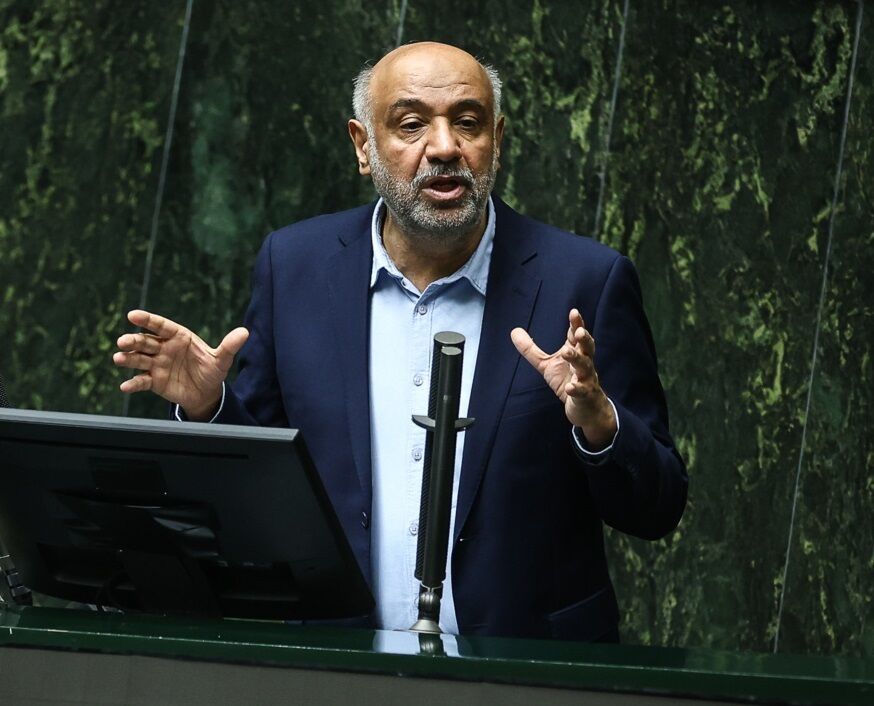 وزیر کار از مجلس انتقاد کرد؛ سوالات باید شفاف و بر اساس حقیقت باشد
