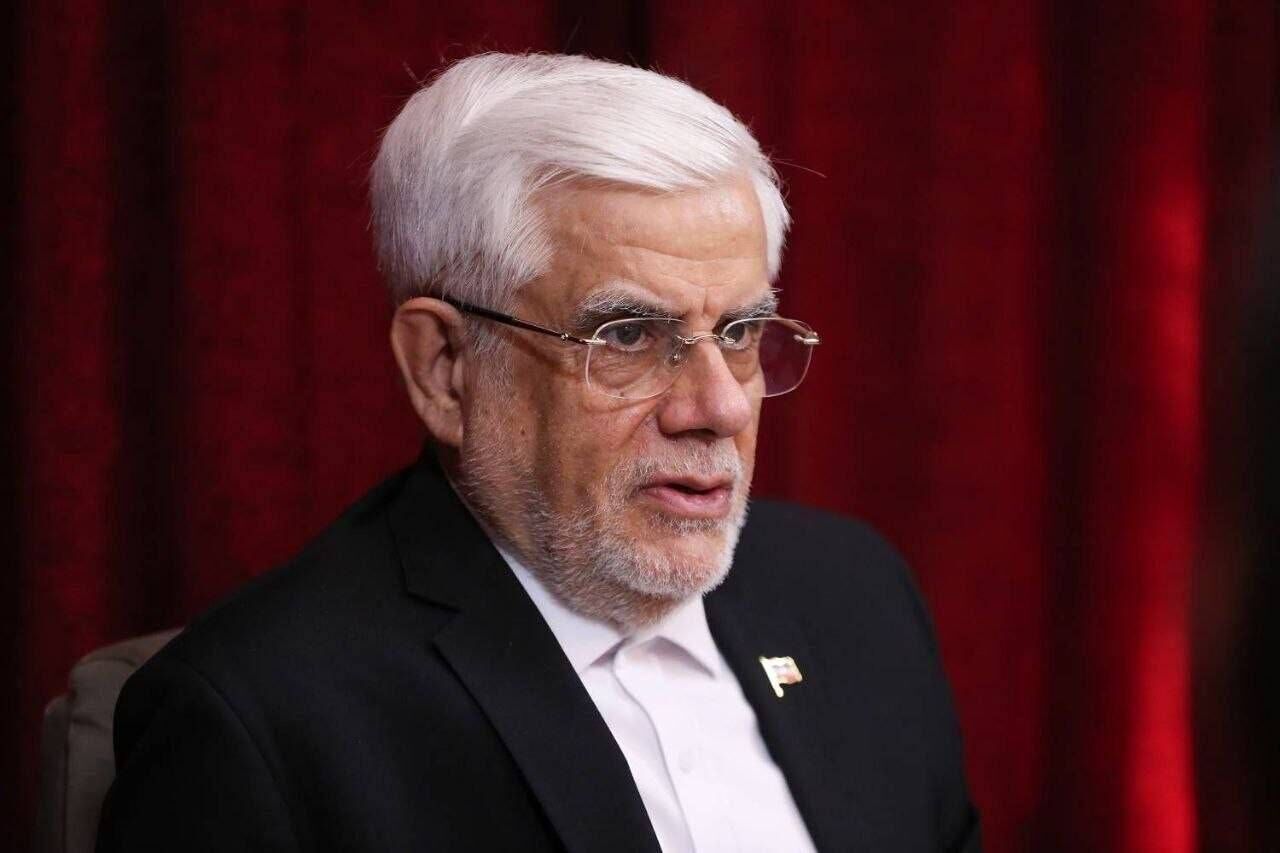 عارف: صداوسیما عمدتا از افرادی دعوت می‌کند که موافق محدودسازی اینترنت هستند؛ فردی که دو واحد کامپیوتر پاس نکرده، به عنوان کارشناس مخالف اینترنت صحبت می‌کند؛ با چه حقی؟