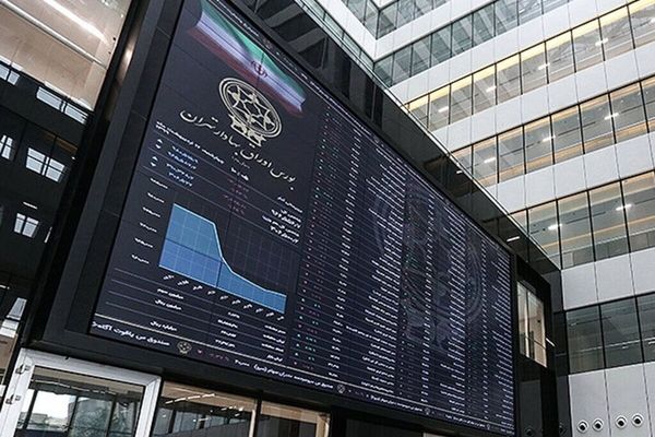 دو سناریو برای بازار سرمایه تا پایان سال / شاخص کل بورس ۶ میلیون واحدی می‌شود؟
