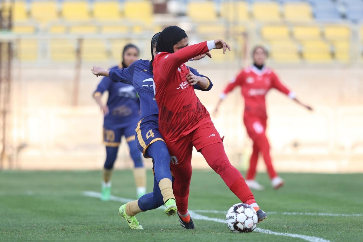شکست پرسپولیس در نبرد با صدرنشین جدول