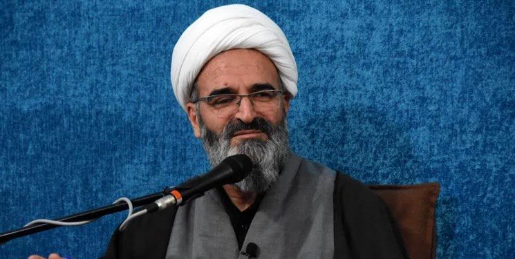 آمار امام جمعه سمنان از میزان حاضران در راهپیمایی ۲۲ بهمن