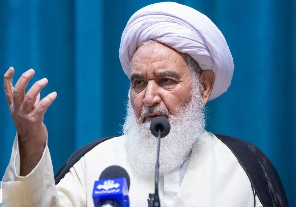 هشدار می‌دهم به بهانه ایجاد شادی کار‌های خلاف شرع انجام نشود