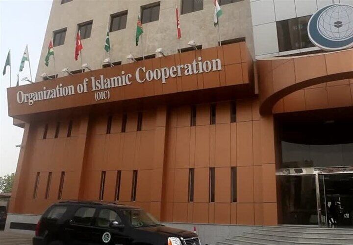 واکنش نمایندگی ایران به ادعای سنتکام مبنی بر حملات «دقیق و حرفه‌ای» به نفتکش‌های ایرانی: شما آن را دقت و حرفه‌ای‌گری می‌نامید، غافل از این که حمله بزدلانه به یک نفتکش تجاری به هیچ وجه جای افتخار یا بزرگ‌نمایی ندارد