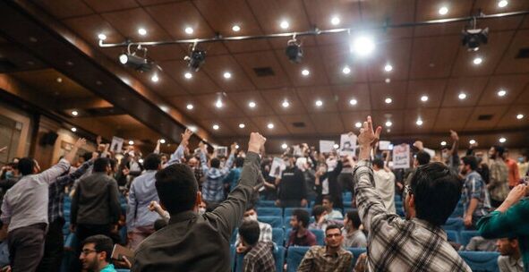 امنیتی شدن فضای دانشگاه‌ها در آستانه مهر؛ ۵۰ دانشجوی دانشگاه امیرکبیر و ۲۱ دانشجوی دانشگاه علم‌وصنعت احضار شدند