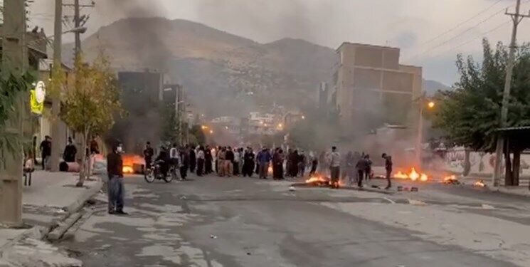 آزادی 16 نفر از دستگیرشده های ناآرامی های یزد