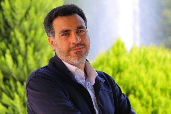 مجتبی رحمتی کیست؟