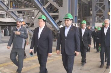بازدید مدیرعامل بانک ملت از مجموعه های صنعتی و تولیدی در شهرهای کرمان و سیرجان