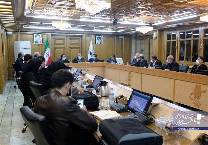 در موضوع باغات نباید خیلی سخت بگیریم