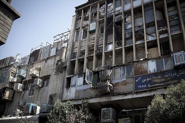 آخرین وضعیت ساختمان‌های ناایمن در تهران/ ۸۱ ساختمان از لیست ۱۲۹ ساختمان بحرانی و بسیار پرخطر خارج شد