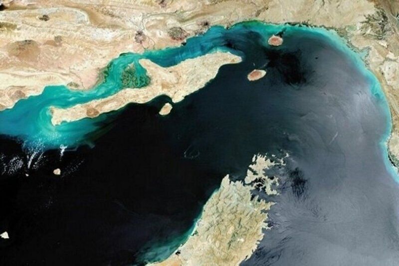 شورای عالی امنیت ملی: در جهت تحقق اهداف تفاهم‌نامه اسلام‌آباد، به مدت ۶۰ روز، هزینه‌ای از کشتی‌های تجاری متقاضی عبور از تنگه هرمز اخذ نمی‌شود/ به مدیریت آبراه خلیج فارس دستور داده شده که درخواست‌ها را با سرعت و اولویت پاسخ دهد