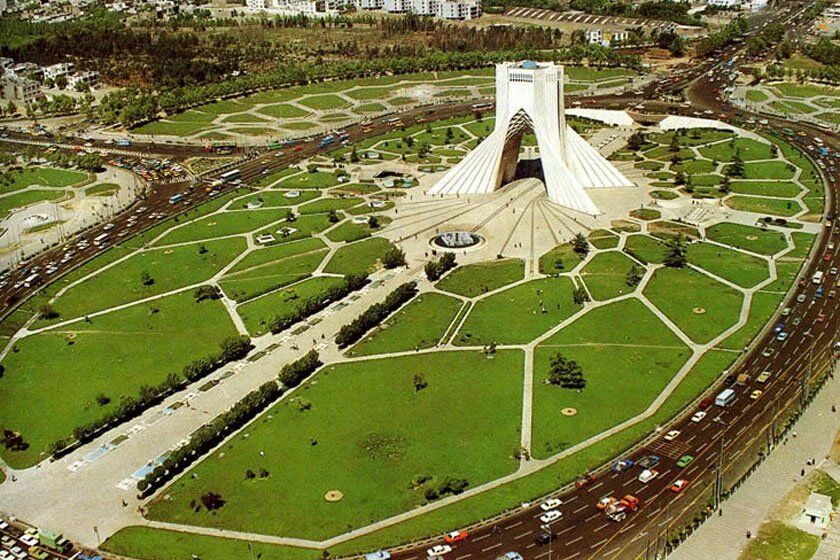 ببینید| طرح‌های جالب هوش مصنوعی از این میدان خاطره‌انگیز در ایران