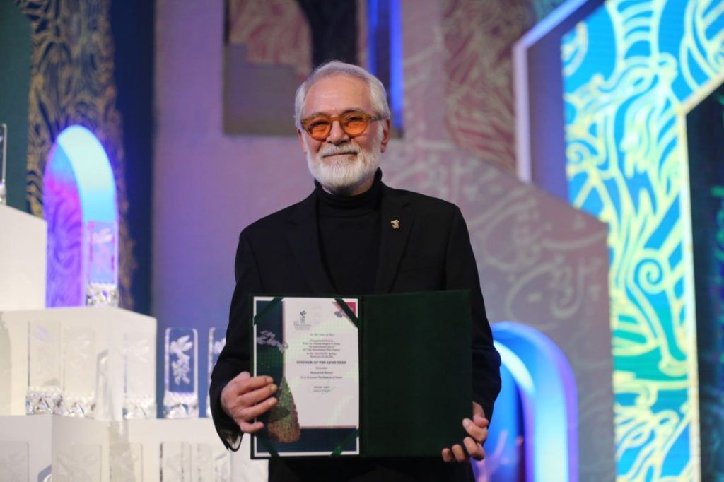 از جواد عزتی تا محمود کلاری؛ سیمرغ های جشنواره فجر به چه کسانی اهدا شد؟ 