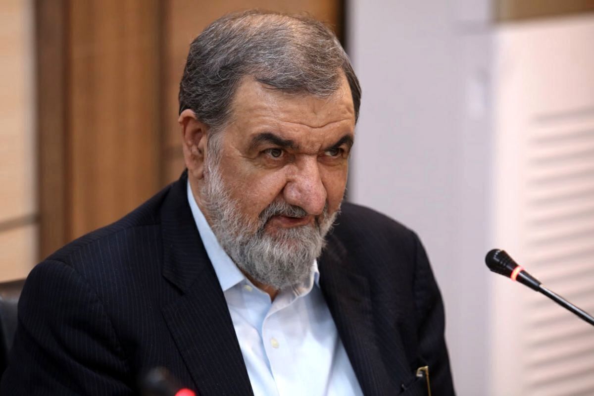 محسن رضایی: دشمن مترصد فرصت برای ماجراجویی است