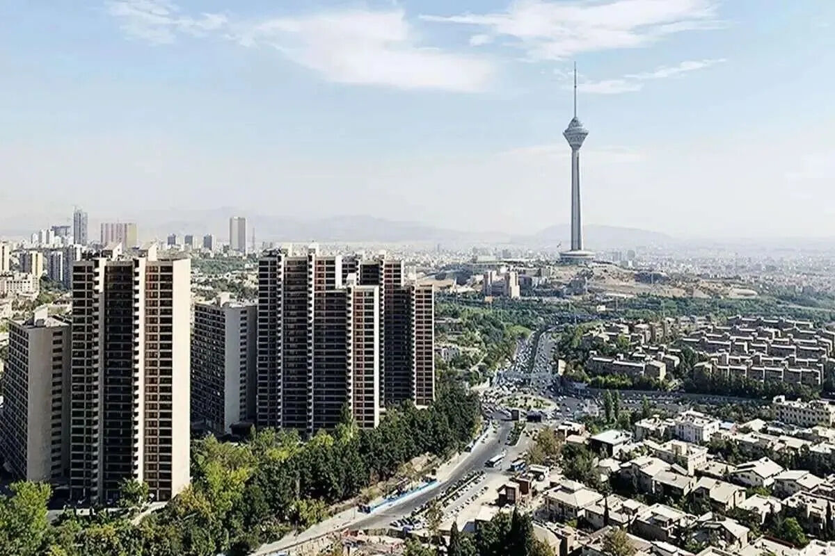 سازمان سازمان مدیریت و برنامه‌ریزی: تهران ۱۵ میلیون نفر جمعیت دارد/ ۳۹ درصد مهاجران کشور، در پایتخت ساکن هستند/ ۳۲ درصد از جمعیت استان در بافت‌های فرسوده، حاشیه‌ای و سکونتگاه‌های غیررسمی زندگی می‌کنند