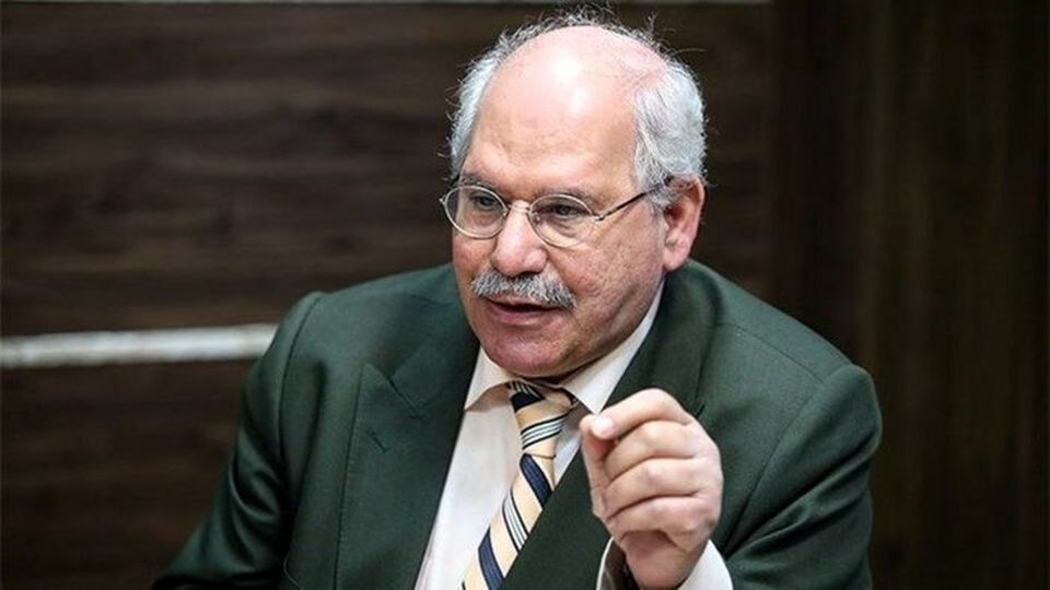 در این دنیا و با اینترنت دیگر هیچ چیز محرمانه‌ای وجود ندارد؛ حدود ۲۵ درصد زیان معامله نفتی ما با چینی‌هاست